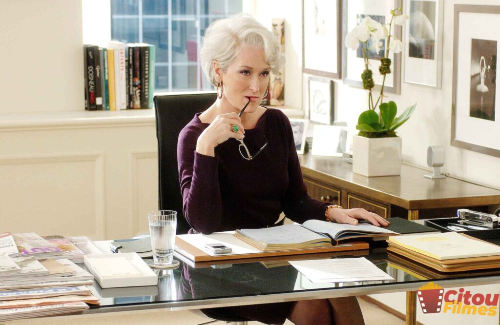 Filmes de Moda Netflix: 8 Melhores Filmes para Você! - setembro 25, 2025 1 1. O Diabo Veste Prada (2006)- Filmes de Moda Netflix