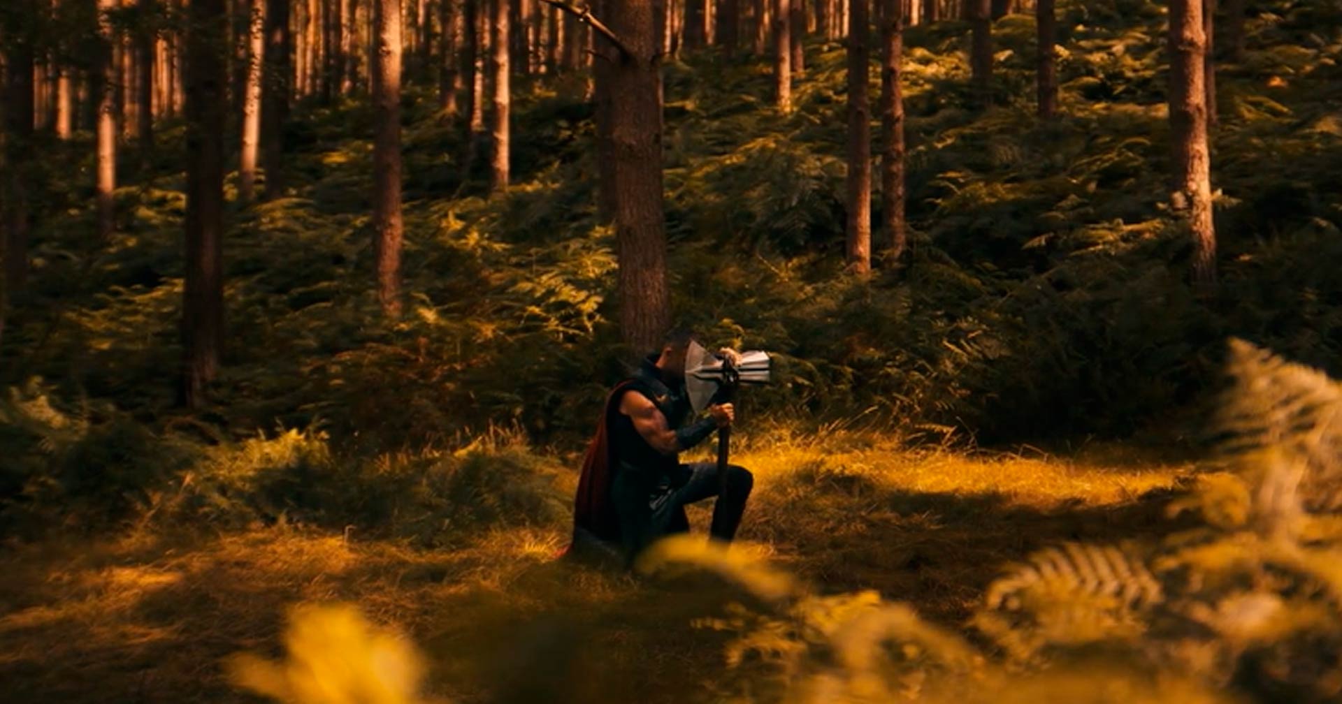 Chris Hemsworth indica Thor mais sério e “cansado” em Vingadores Doutor Destino